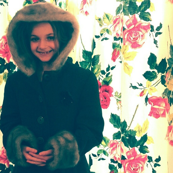 Rothschild Other - Rothschild Hooded Winter Peacoat Sz 10 Make offer!